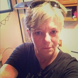 Meet your Posher, Cindy